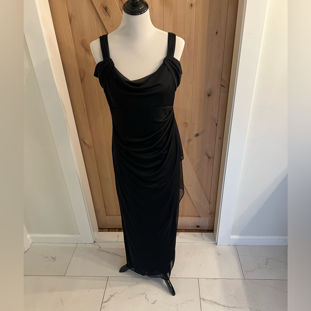 Vintage Black Flowy Draped Sleeve Floor length Formal Dress Size 10 Petite